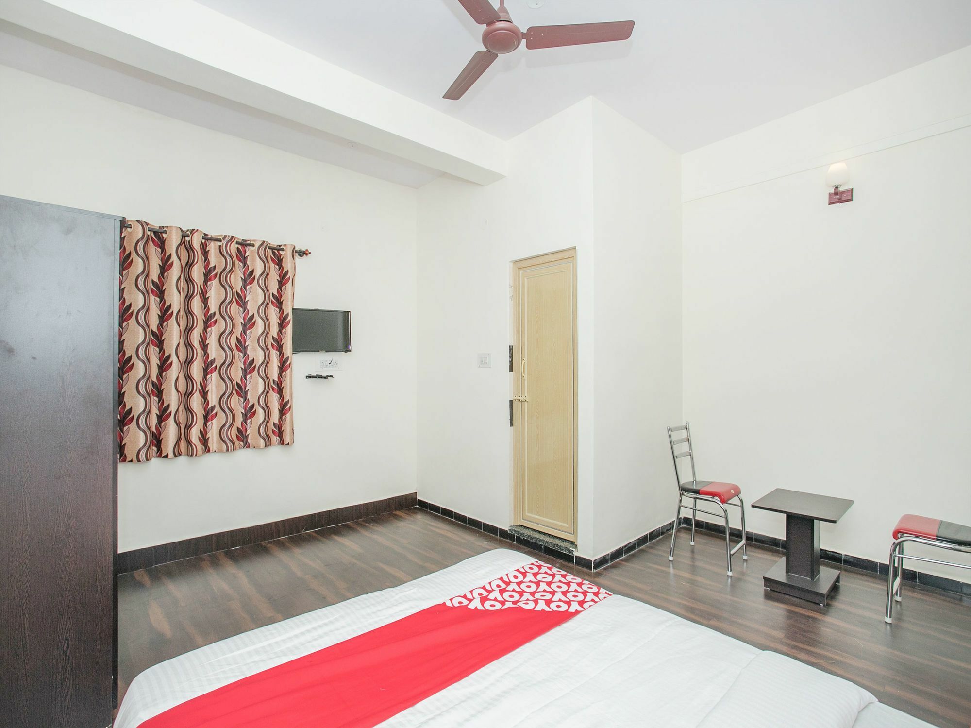 Oyo 14430 Sunshine Grand Hotel Bangalore Bagian luar foto
