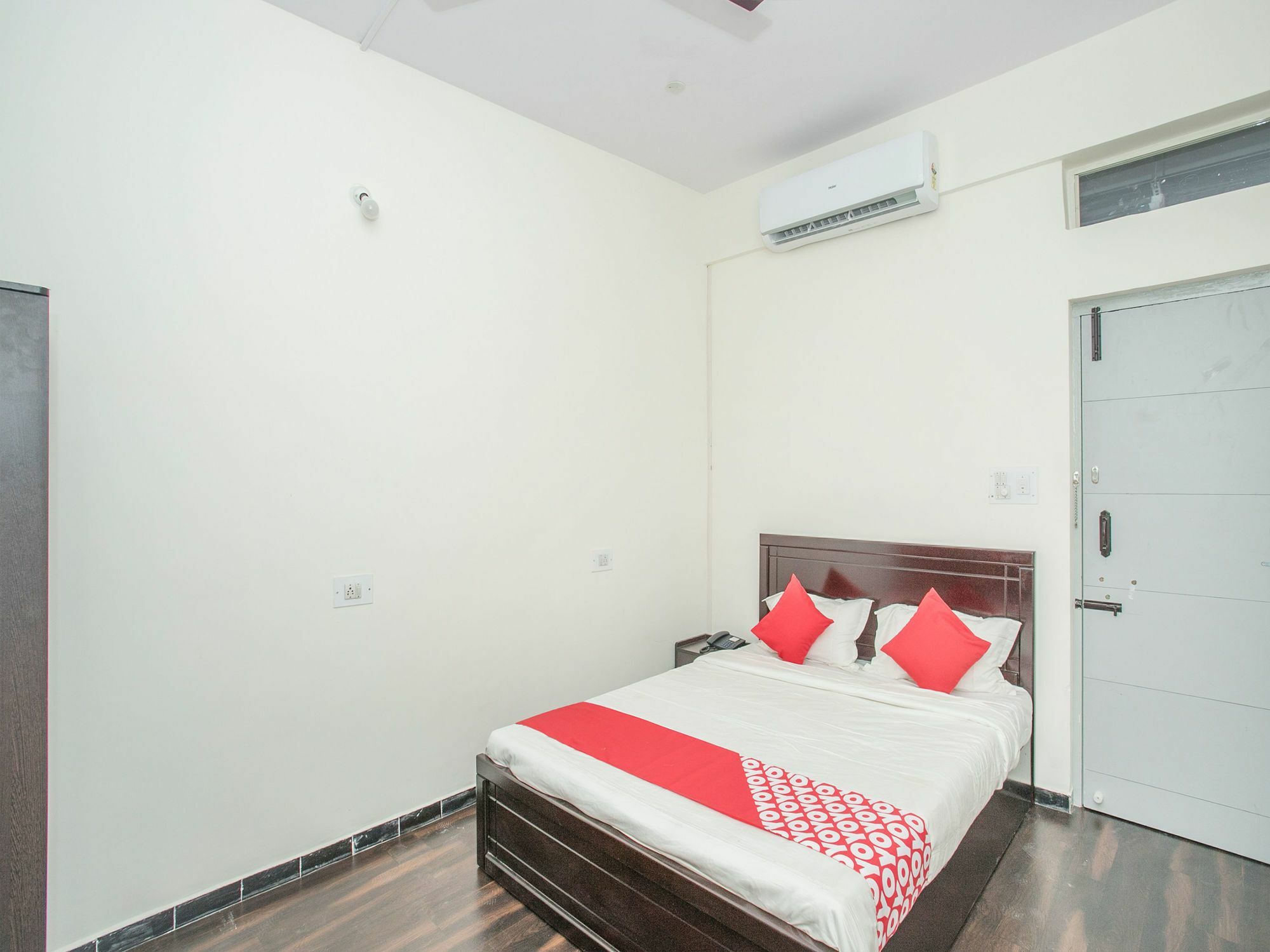 Oyo 14430 Sunshine Grand Hotel Bangalore Bagian luar foto