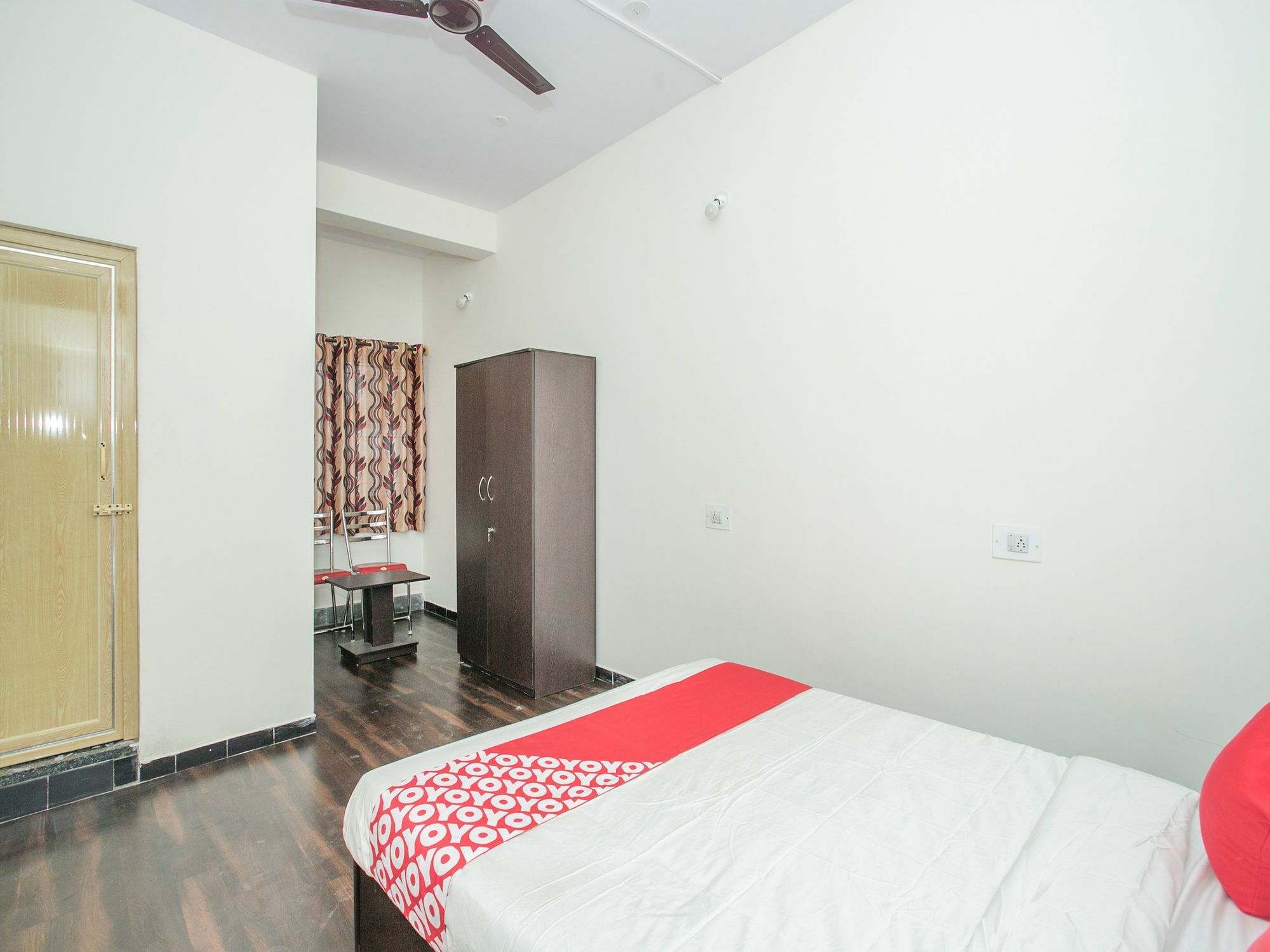 Oyo 14430 Sunshine Grand Hotel Bangalore Bagian luar foto
