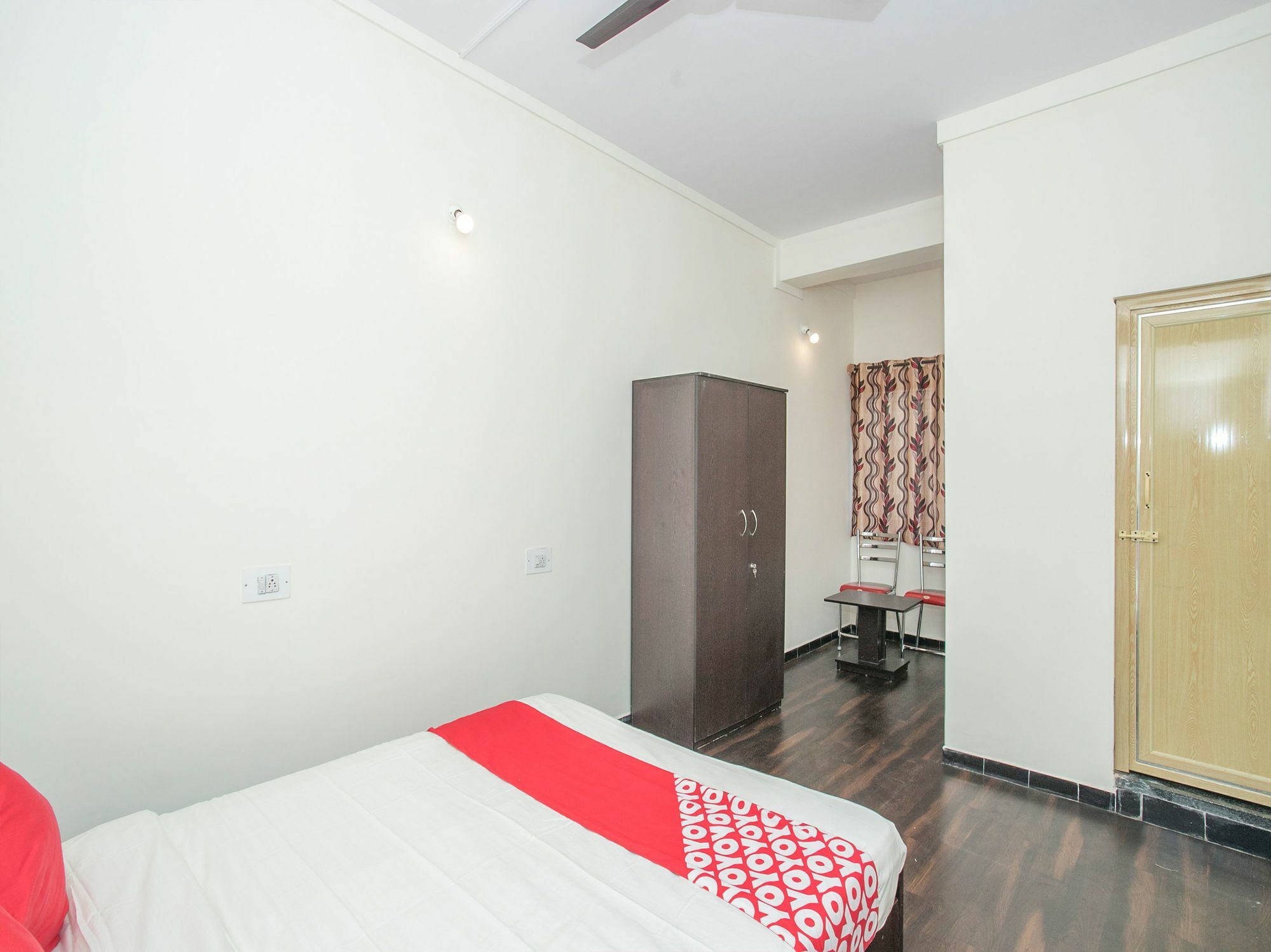 Oyo 14430 Sunshine Grand Hotel Bangalore Bagian luar foto