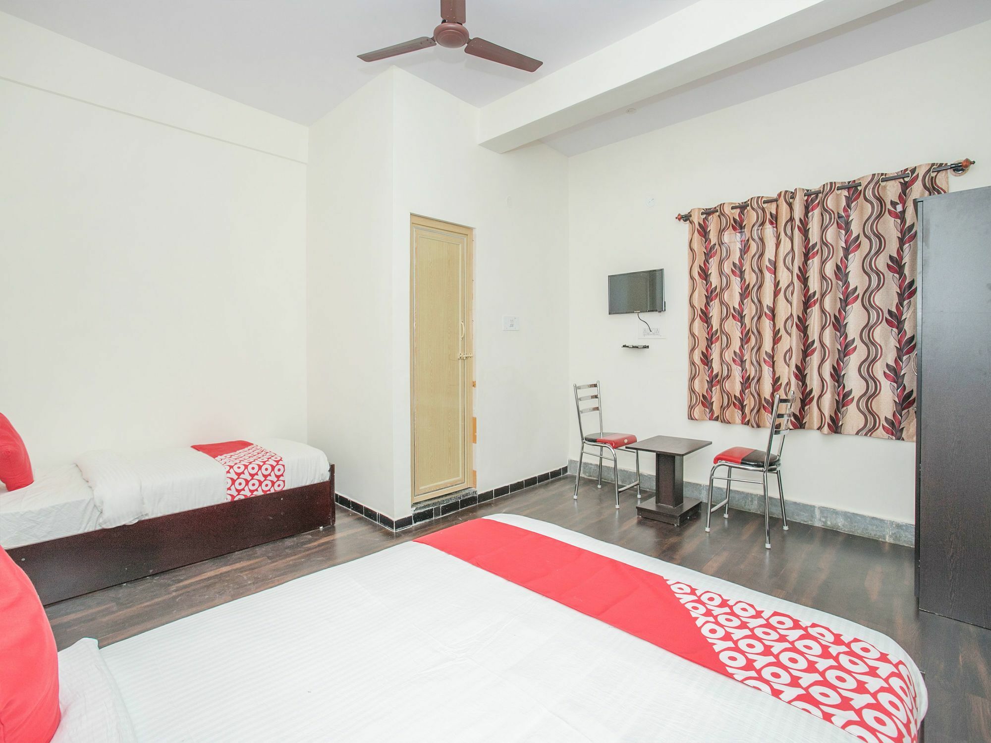 Oyo 14430 Sunshine Grand Hotel Bangalore Bagian luar foto